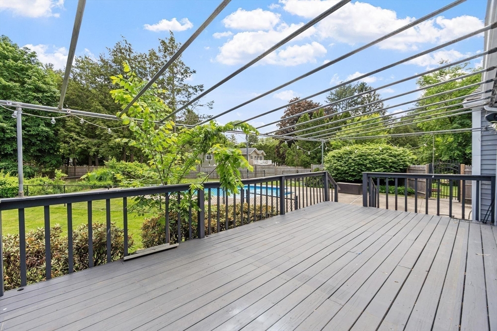 2 Rourke Lane Lynnfield, MA 01940 - Photo 8 of 40