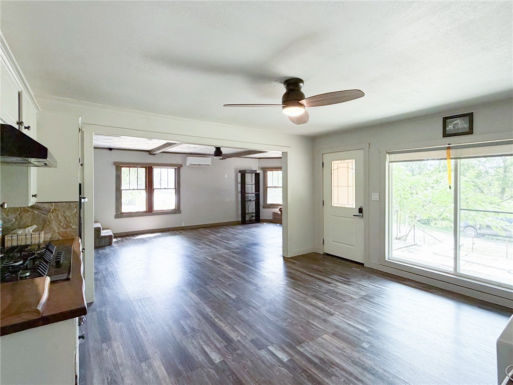 11105 Cedar Rock Road Garfield, AR 72732 - Photo 14 of 35 Gallery Image 14