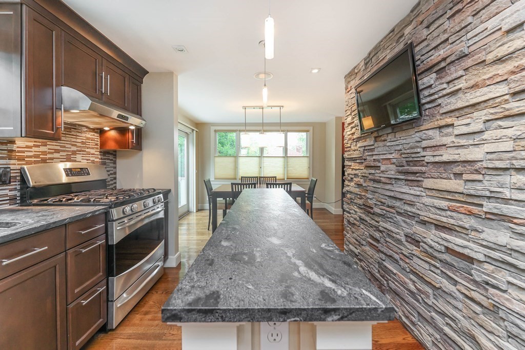 44 Chisholm Road Boston, MA 02131 - Photo 7 of 32 Gallery Image 7