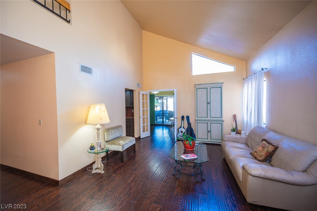 2706 Knightsbridge Road Henderson, NV 89074 - Photo 5 of 31 Gallery Image 5