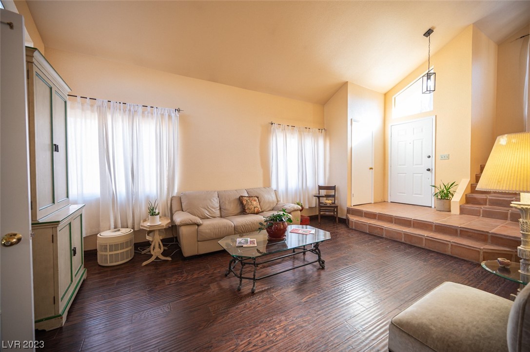 2706 Knightsbridge Road Henderson, NV 89074 - Photo 8 of 31 Gallery Image 8