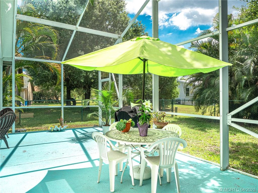 8906 Southwest Caprice Circle Stuart, FL 34997 - Photo 16 of 23 Gallery Image 16