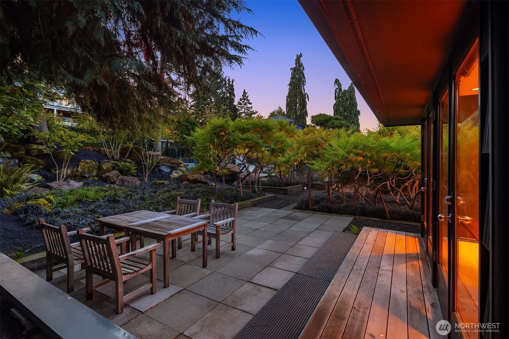 1207 26th Avenue East Seattle, WA 98112 - Photo 23 of 24