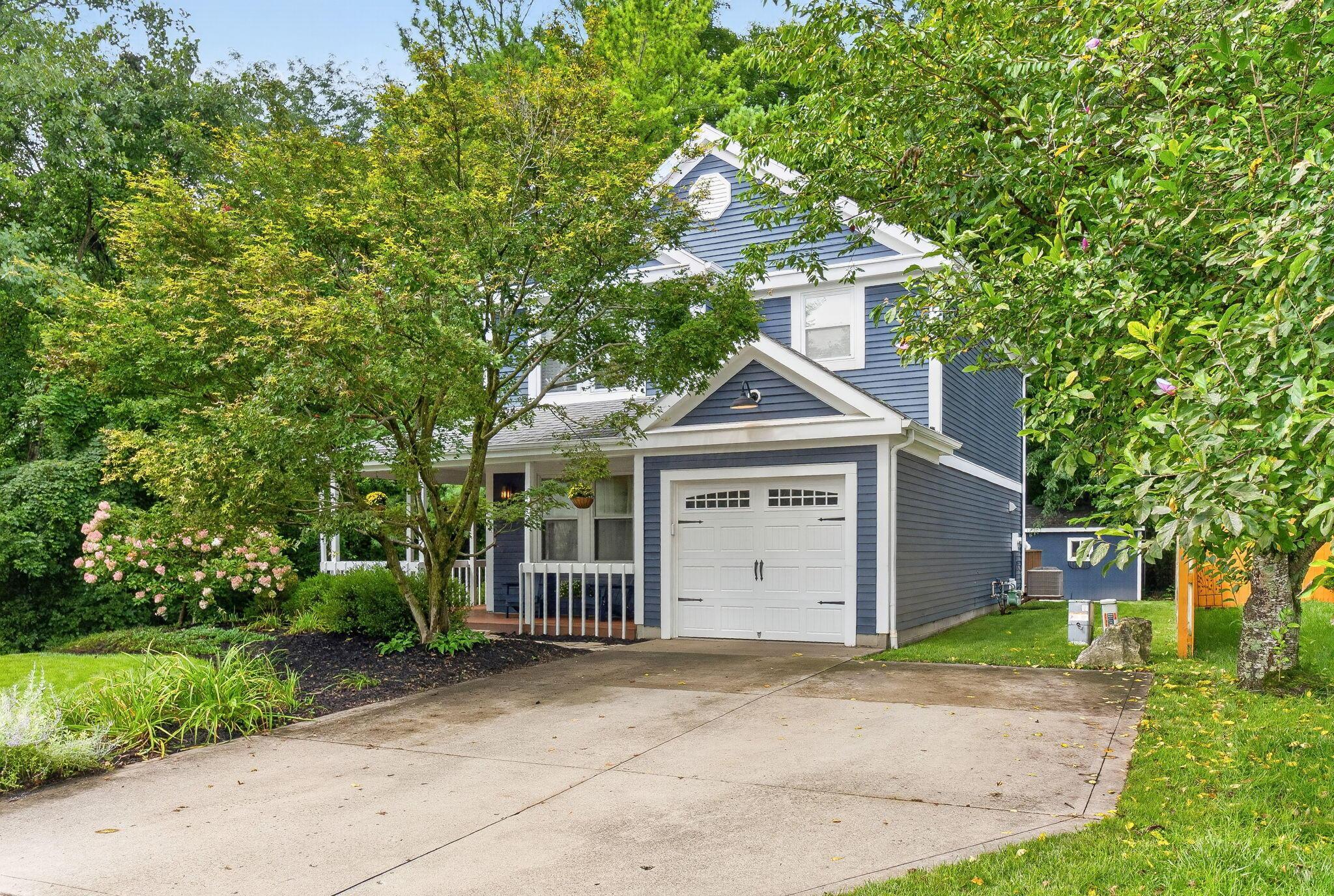 145 Ravine Ridge (Exterior)-1
