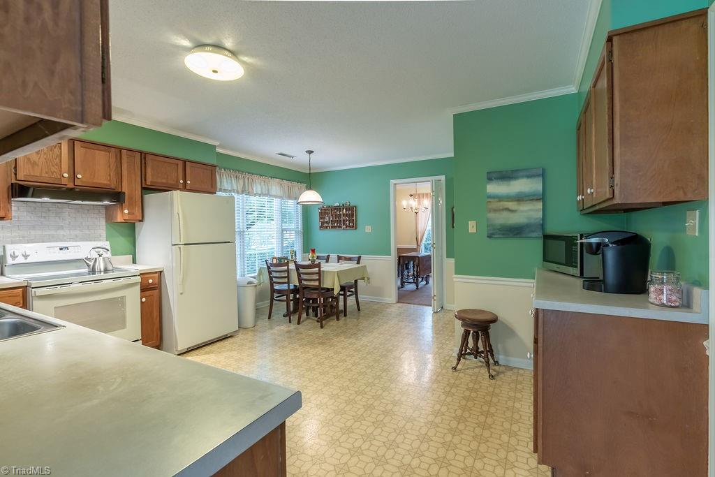 1451 South Peace Haven Road Clemmons, NC 27012 - Photo 11 of 23