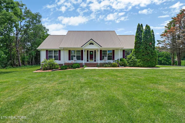 $469,900 | 340 Huckleberry Lane, Crossville, TN 38555