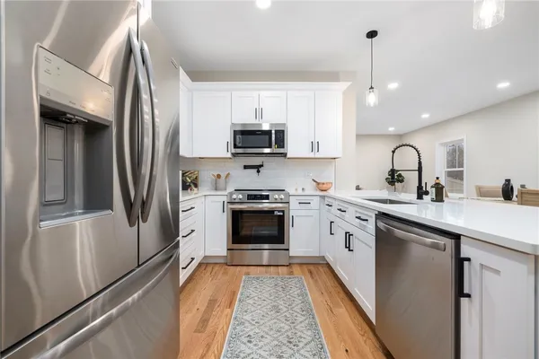 $499,900 | 2907 Post Road, Unit 8, Warwick, RI 02886