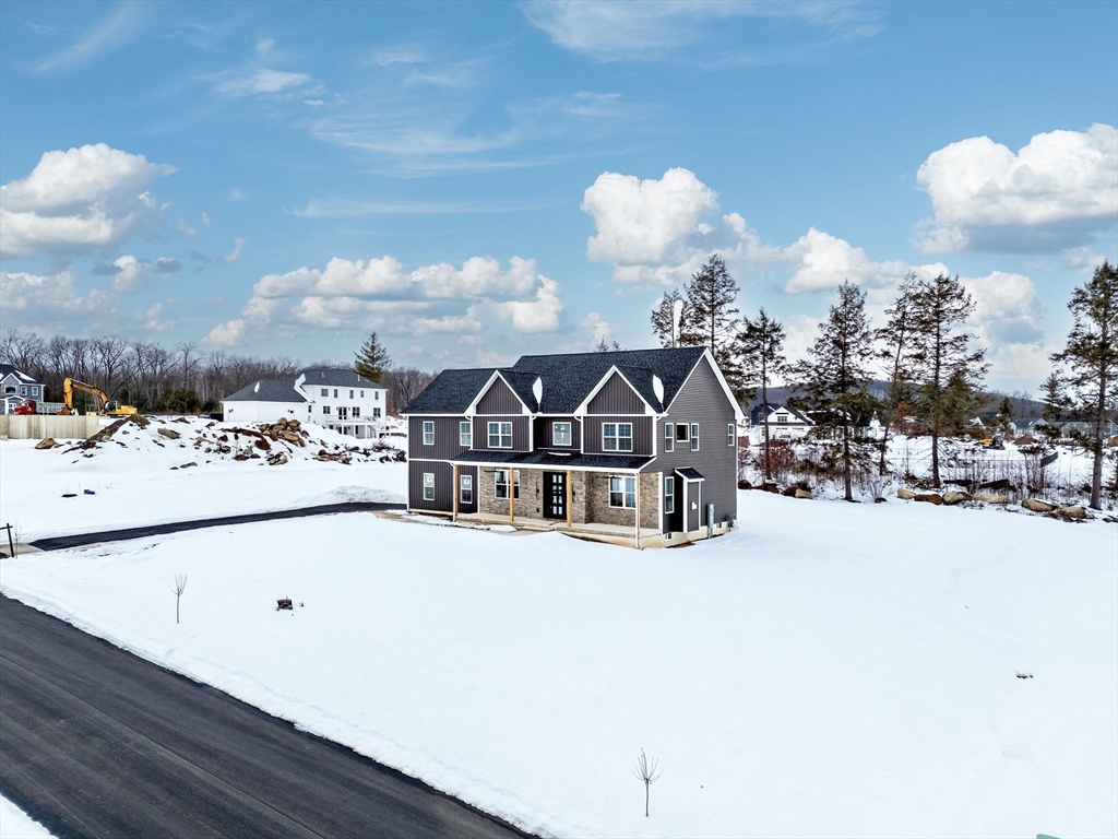 44 Balsam Hl Road Ludlow, MA 01056 - Photo 3 of 42