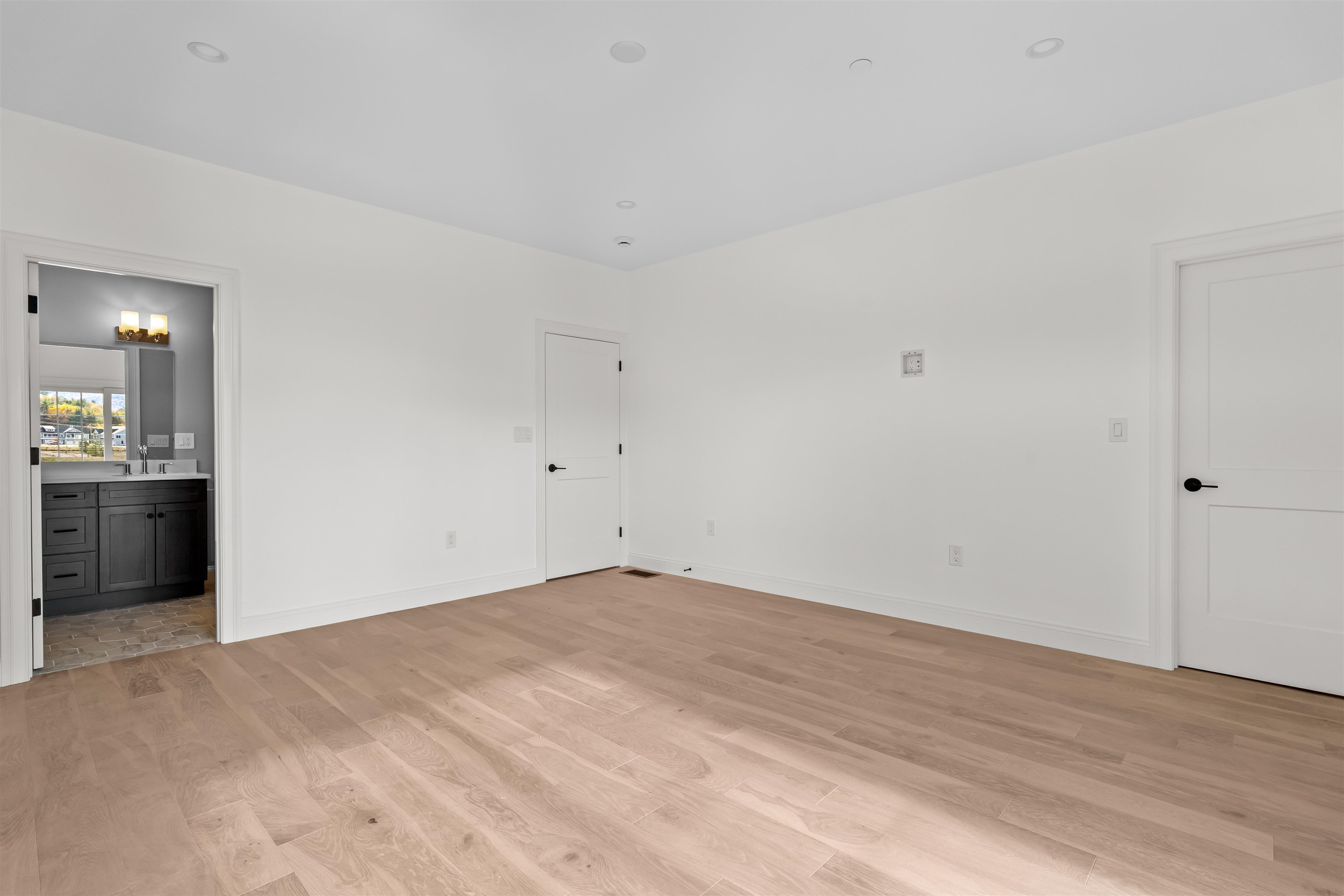 8 Benjamin Lane, Unit 35 Thornton, NH 03285 - Photo 16 of 37