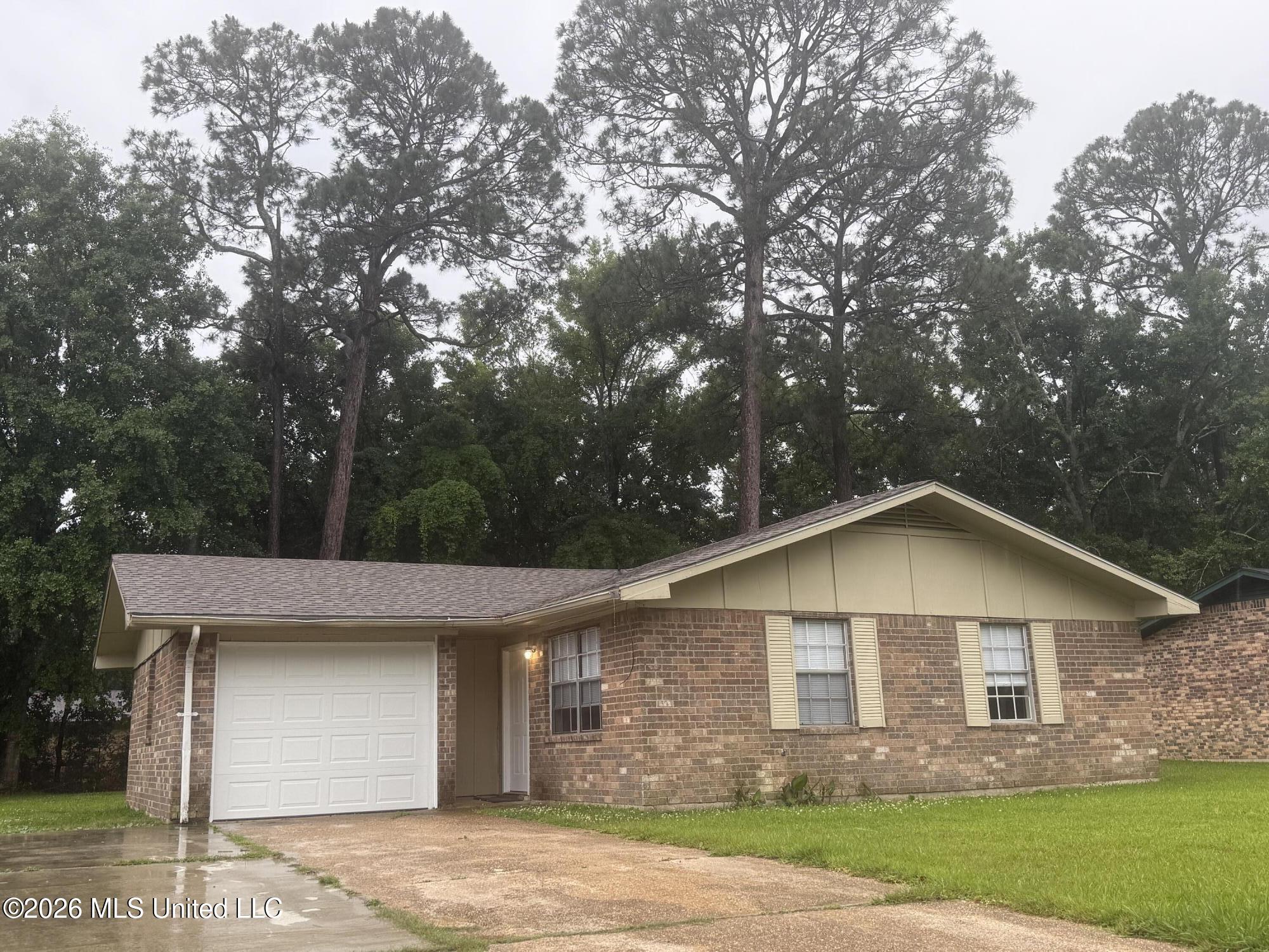 1605 Riverside Drive Gautier, MS 39553 - Photo 6 of 47 Exterior 5