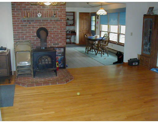 161 Upper Road Deerfield, MA 01342 - Photo 4 of 7 Gallery Image 4