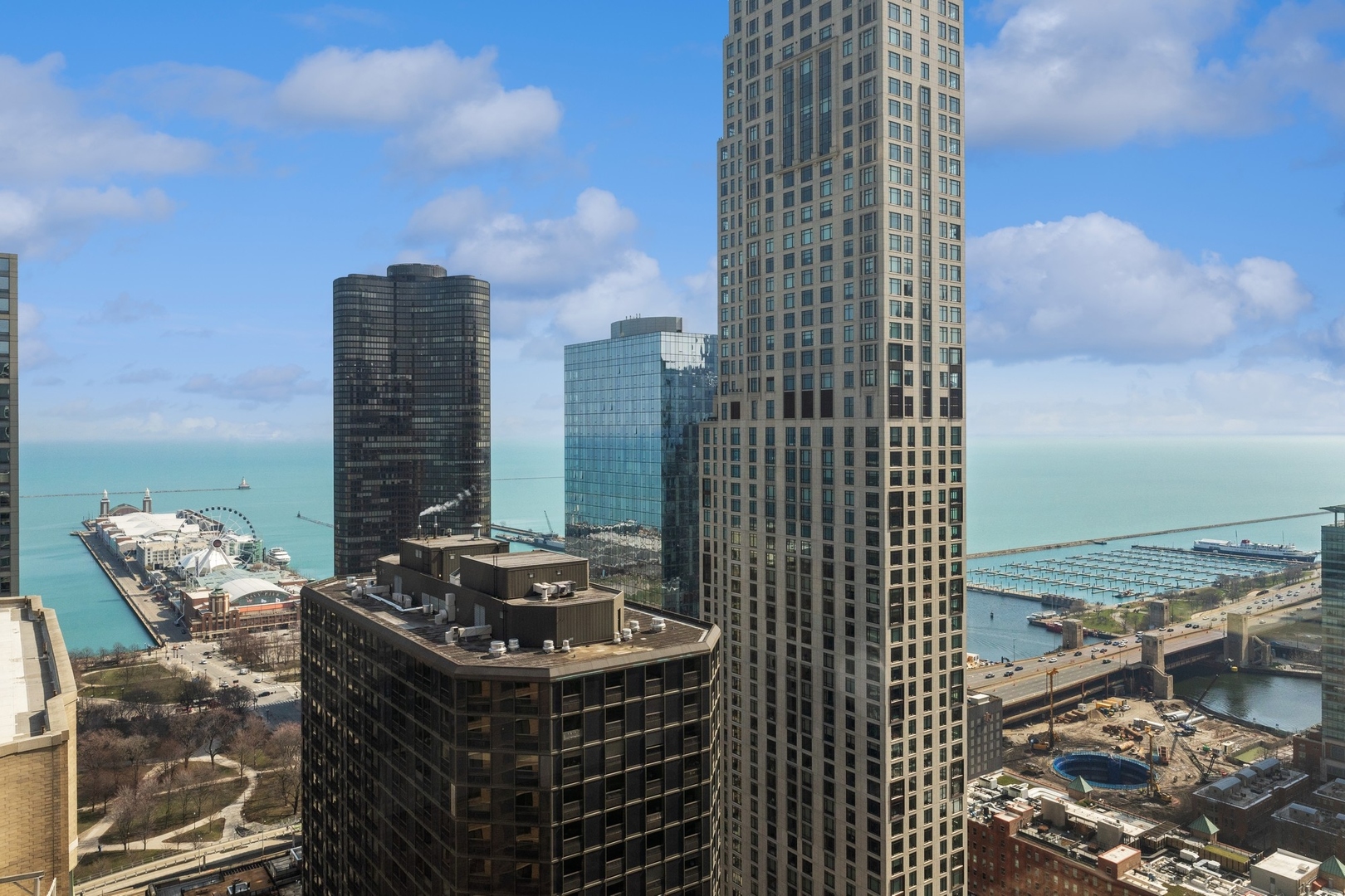 400 East Ohio Street, Unit 4303 Chicago, IL 60611 - Photo 3 of 27