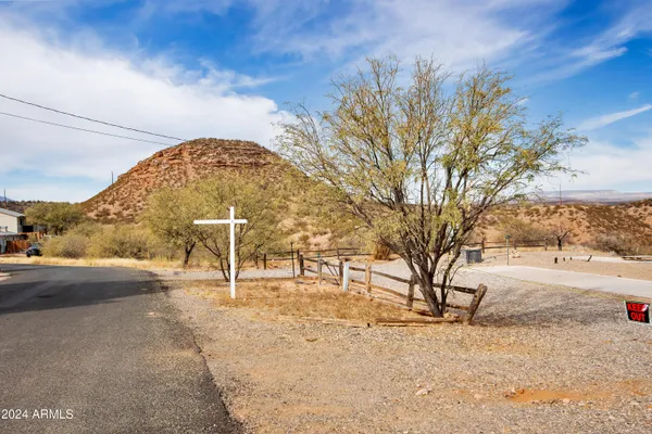 $225,000 | 10520 East Lichlyter Place, Cornville, AZ 86325