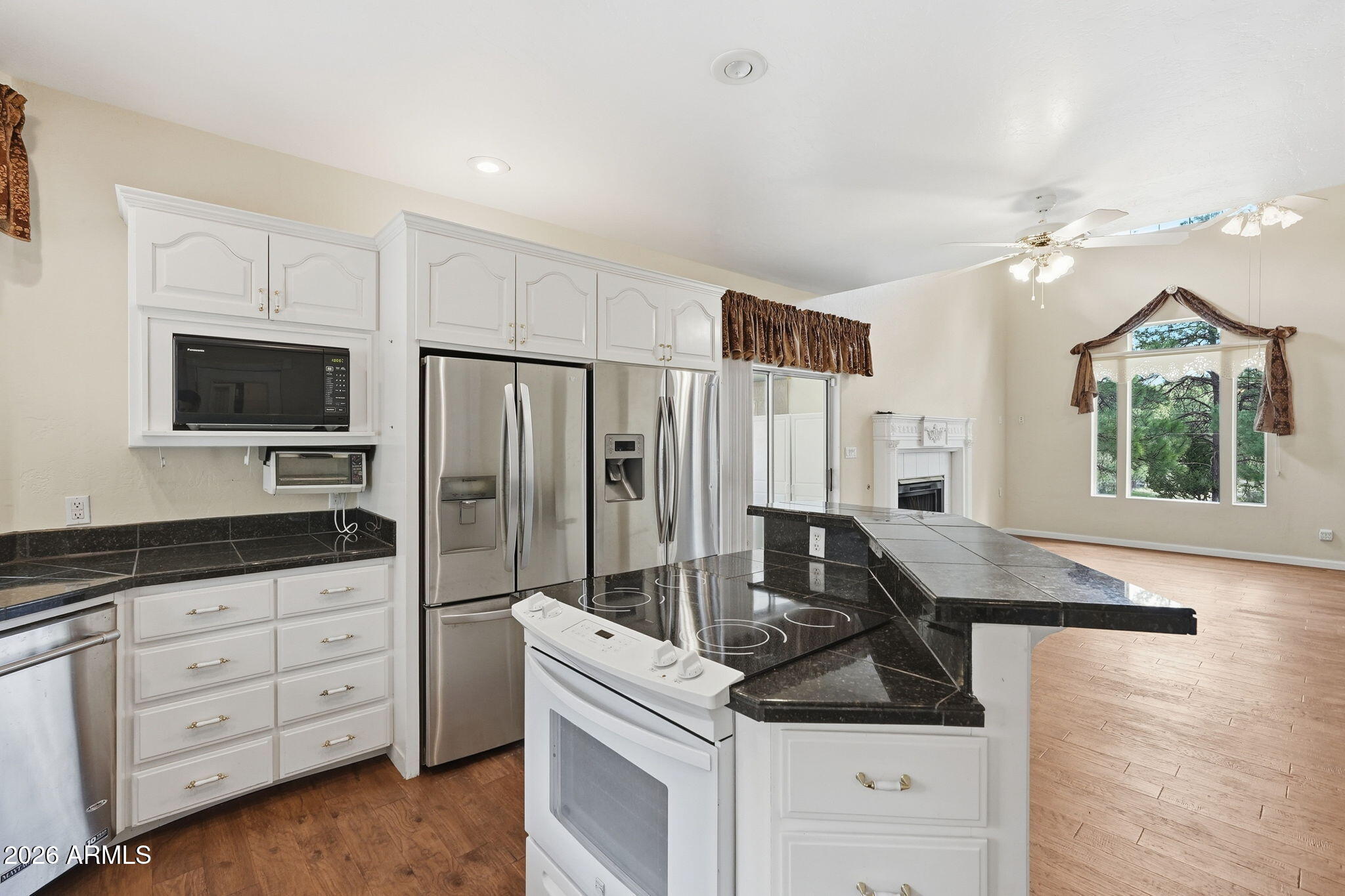 3318 Black Canyon Road Heber, AZ 85928 - Photo 14 of 80 Kitchen