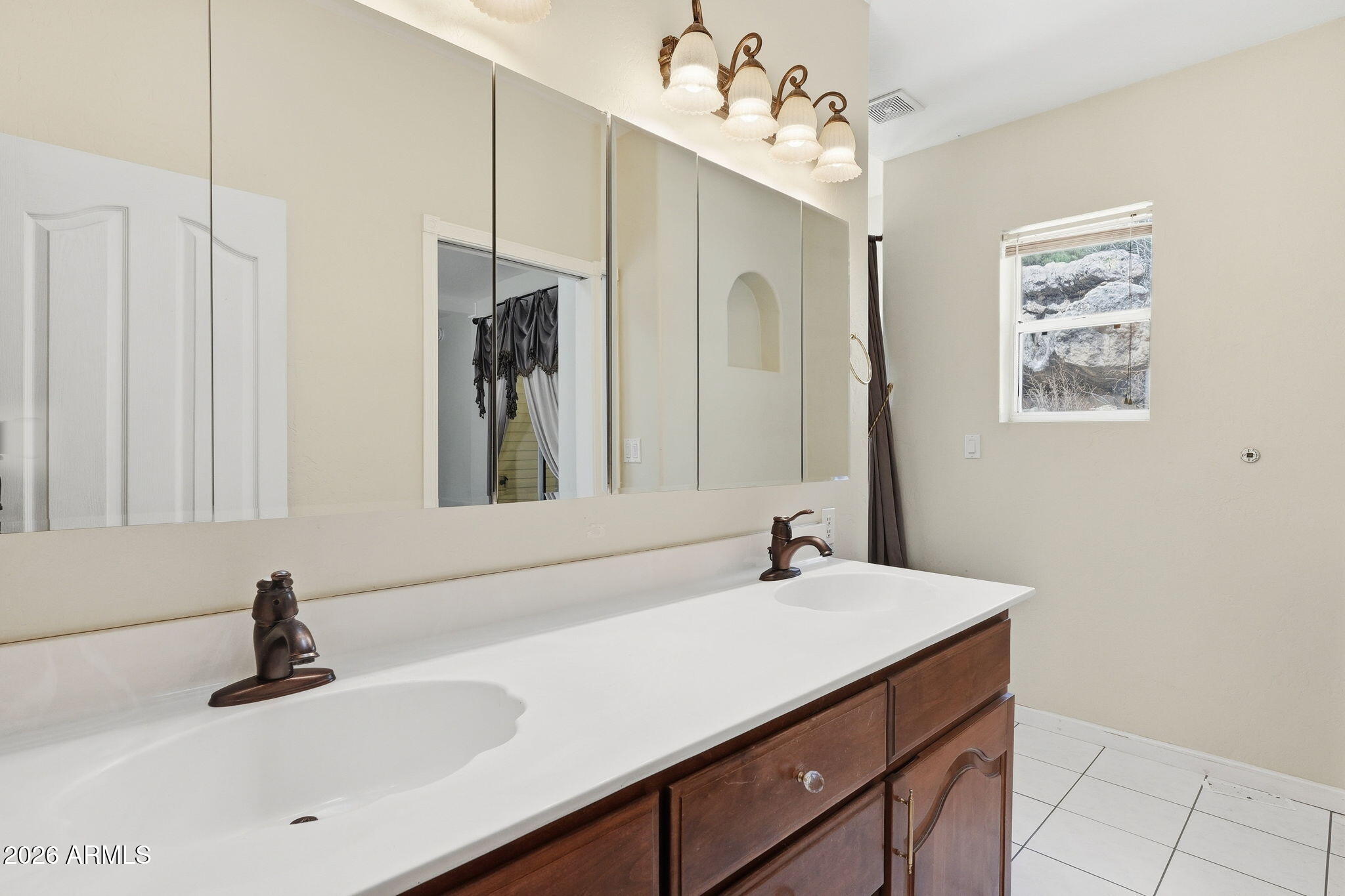 3318 Black Canyon Road Heber, AZ 85928 - Photo 25 of 80 Master Bath