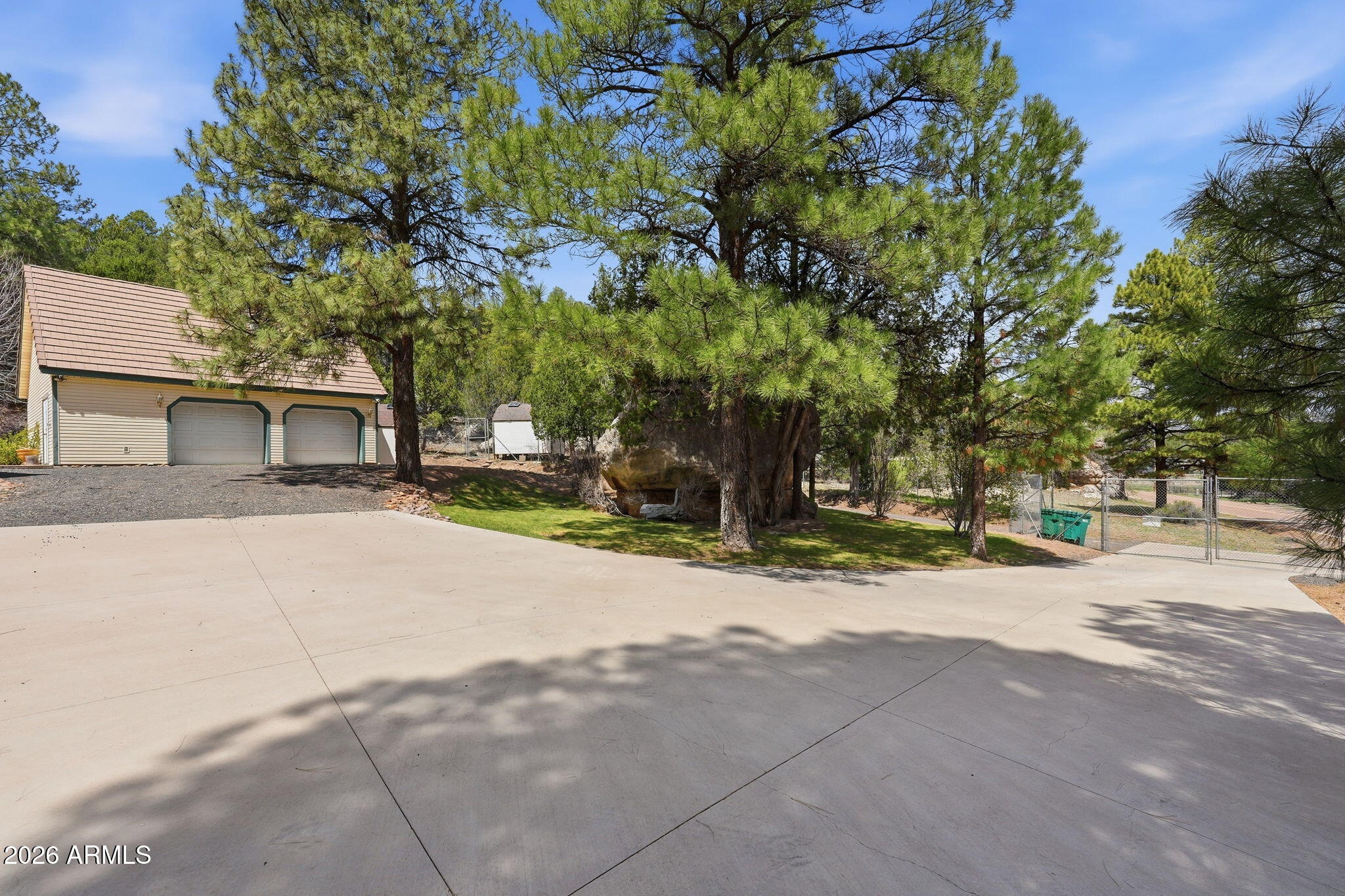 3318 Black Canyon Road Heber, AZ 85928 - Photo 60 of 80 Driveway of home