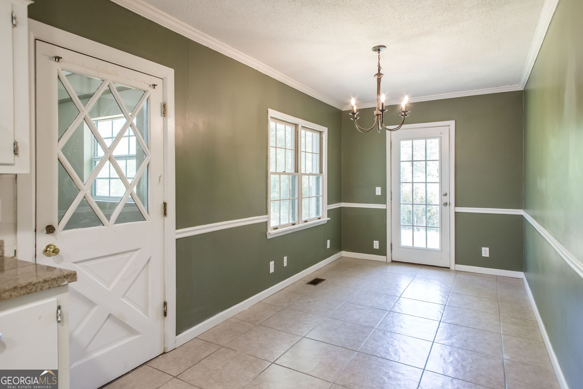 1109 Cherokee Circle Waycross, GA 31501 - Photo 12 of 45