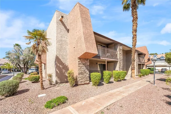 $1,300 | 5062 River Glen Drive, Unit 151, Las Vegas, NV 89103