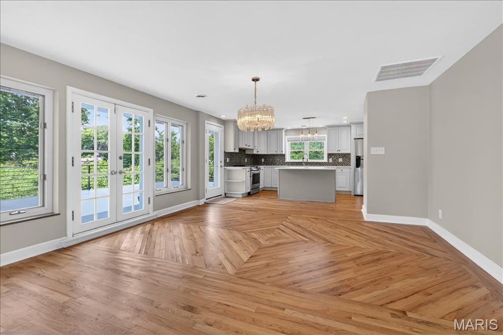 11447 Clayton Road St. Louis, MO 63131 - Photo 8 of 45 Gallery Image 8