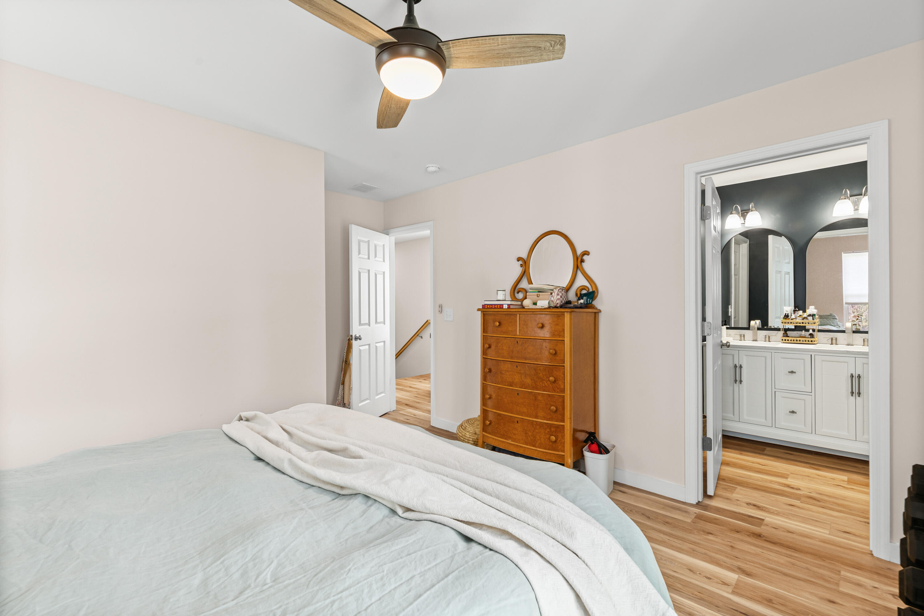 5760 Pilgrim Avenue Hanahan, SC 29410 - Photo 19 of 34 Primary bedroom