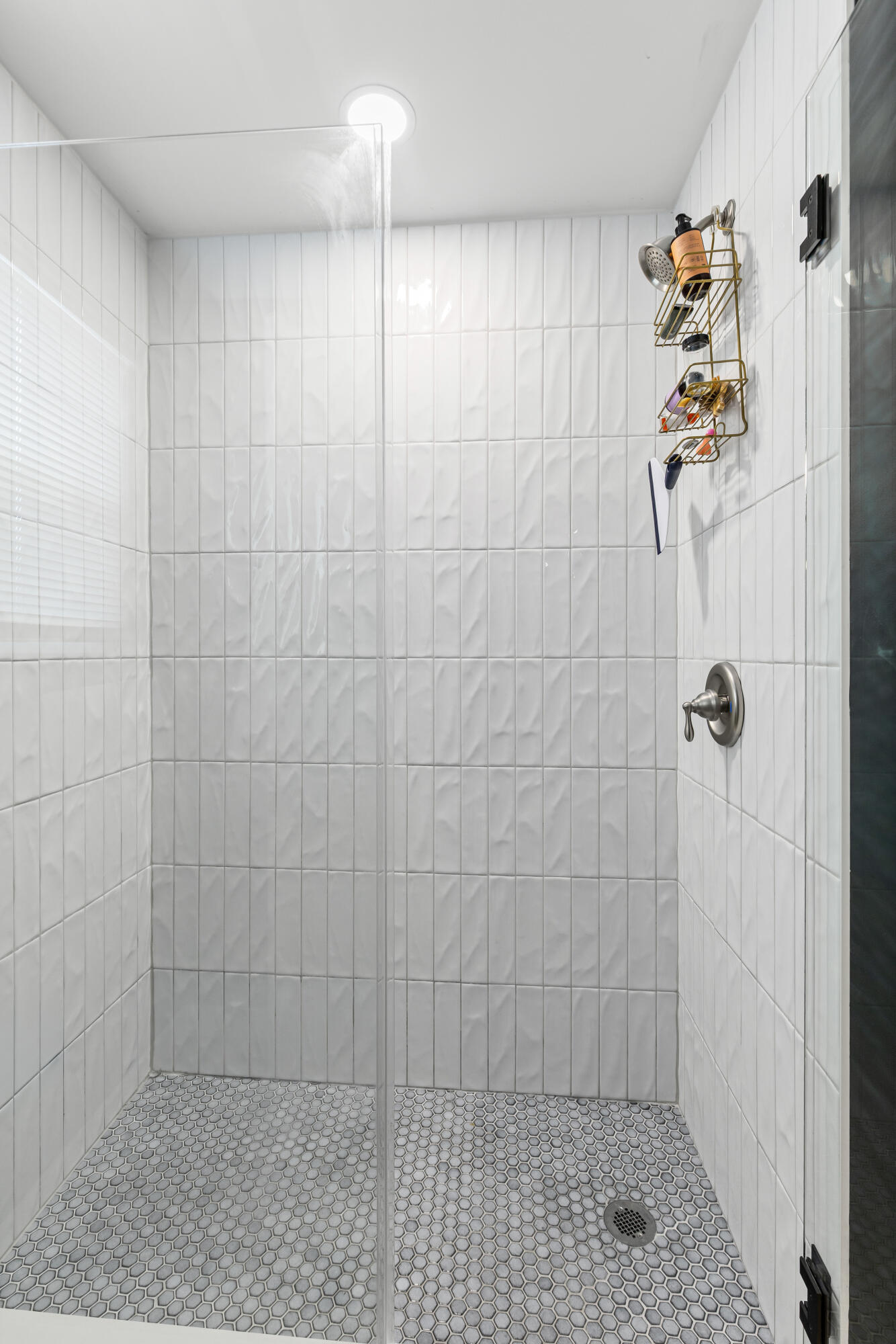 5760 Pilgrim Avenue Hanahan, SC 29410 - Photo 24 of 34 Primary bathroom