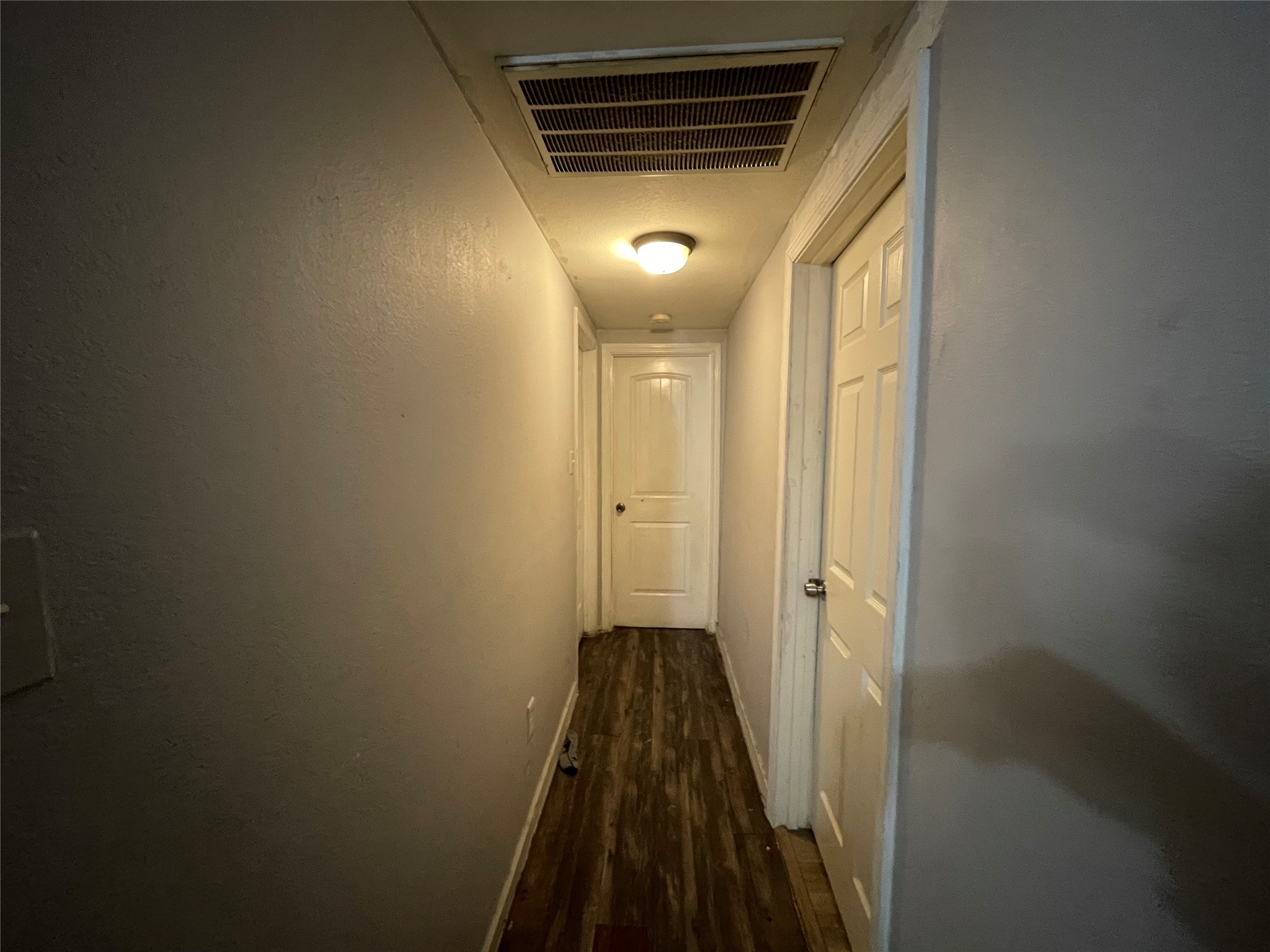 7928 Buchanan Street Houston, TX 77029 - Photo 9 of 25 a view of a hallway