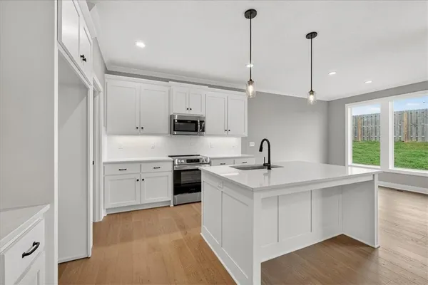 $523,796 | 25050 West 94th Terrace, Lenexa, KS 66227