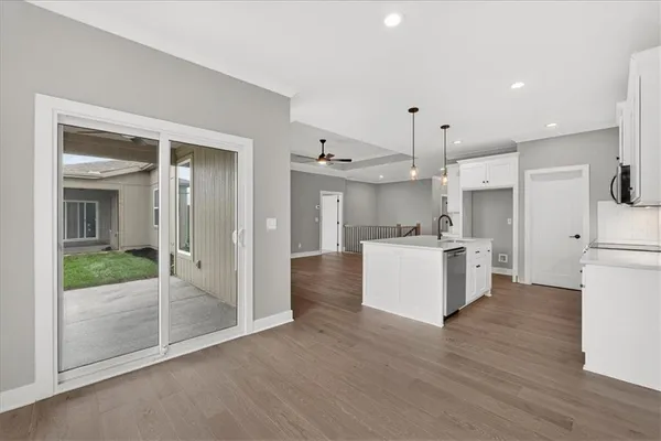 $523,796 | 25050 West 94th Terrace, Lenexa, KS 66227