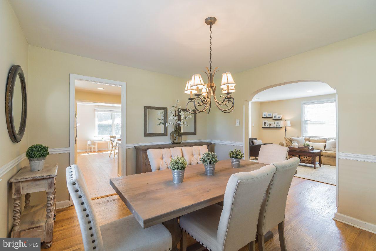 13 Raymond Road Broomall, PA 19008 - Photo 7 of 31 Elegant Dining Room Space - Great for Entertaining