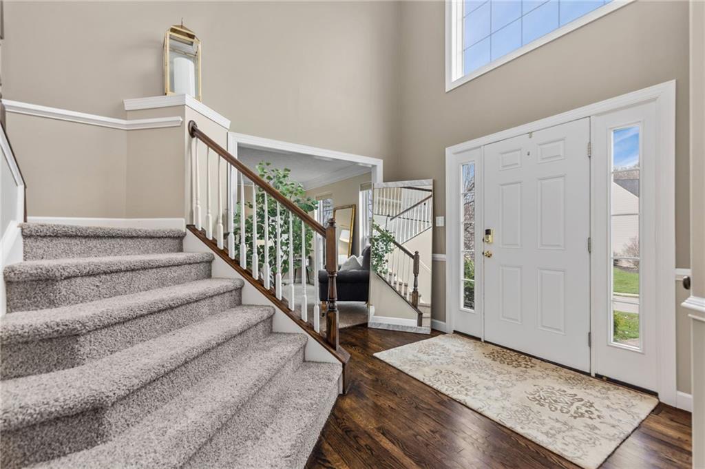 254 Cliffside Drive Mars, PA 16046 - Photo 5 of 25 a view of entryway