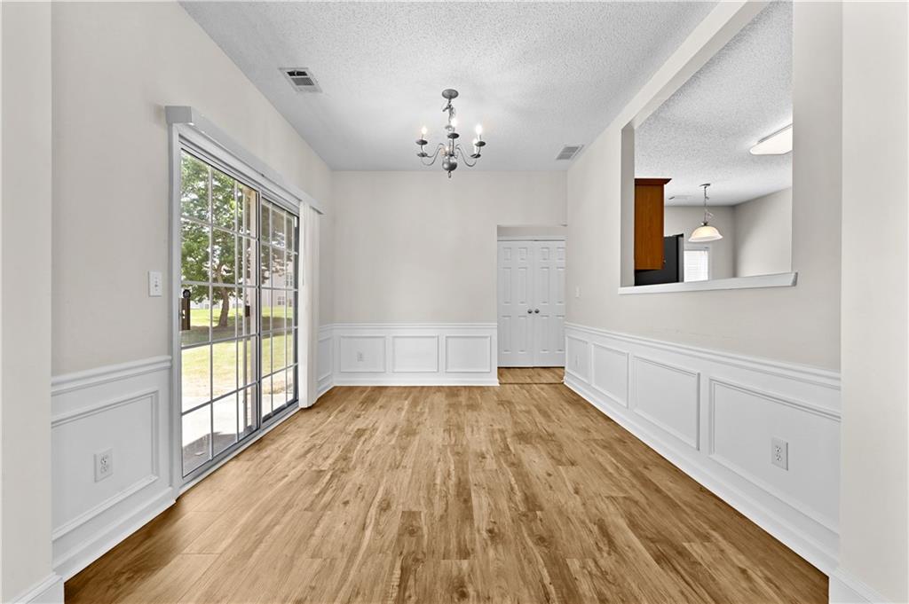 9005 Ruel Lane Suwanee, GA 30024 - Photo 11 of 38