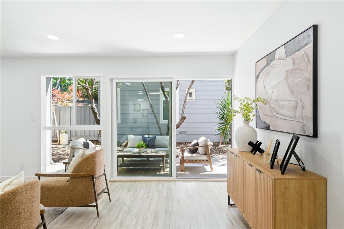 453 North Rengstorff Avenue, Unit 19 Mountain View, CA 94043 - Photo 3 of 56