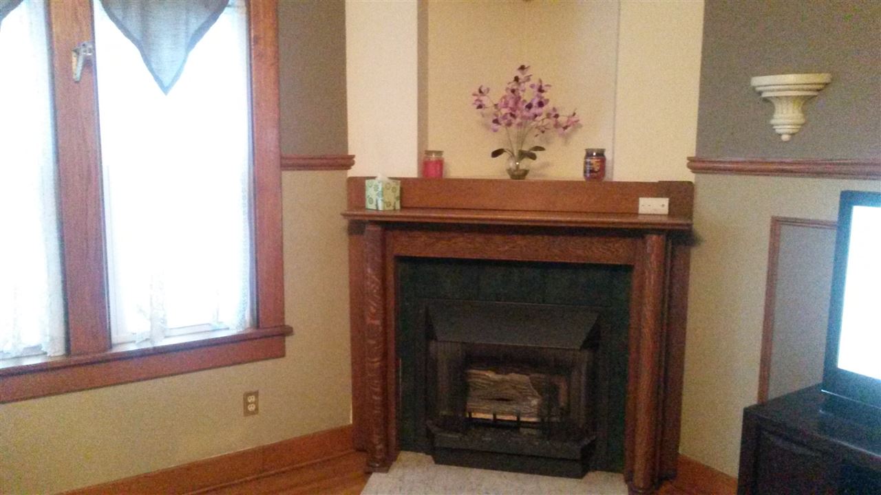229 West 8th Street Rochester, IN 46975 - Photo 3 of 19