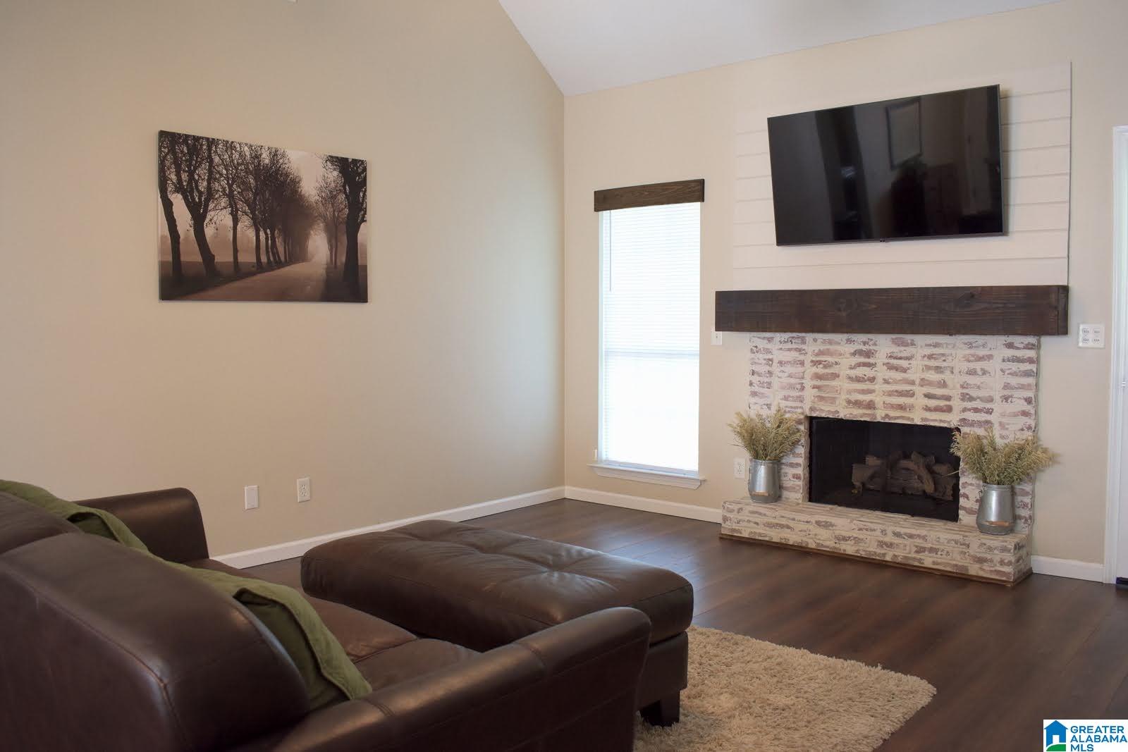 320 Lane Park Trail Alabaster, AL 35114 - Photo 5 of 33