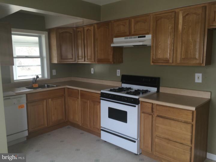 175 Tansboro Road Berlin, NJ 08009 - Photo 6 of 12 Gallery Image 6