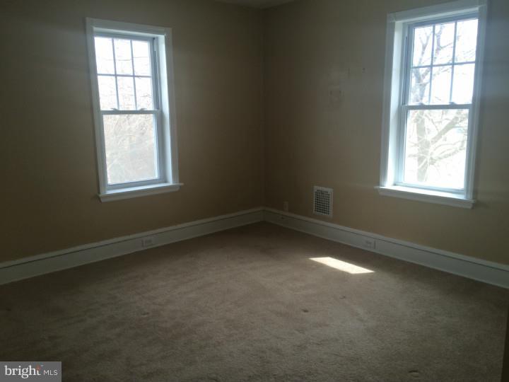 175 Tansboro Road Berlin, NJ 08009 - Photo 9 of 12 Gallery Image 9