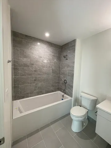 $4,250 | 1151 Walnut Street, Unit 306, Newton, MA 02461