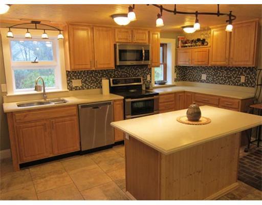 1537 North Road North Yarmouth, ME 04097 - Photo 8 of 25 Kitchen.