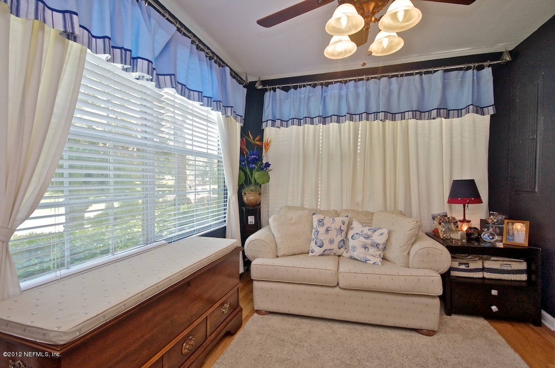 1546 Pershing Road Jacksonville, FL 32205 - Photo 12 of 23 Sitting area