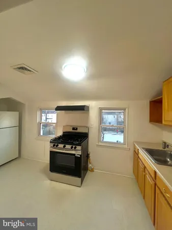 $1,300 | 1128 Howard Avenue, Unit B, Bellmawr, NJ 08031