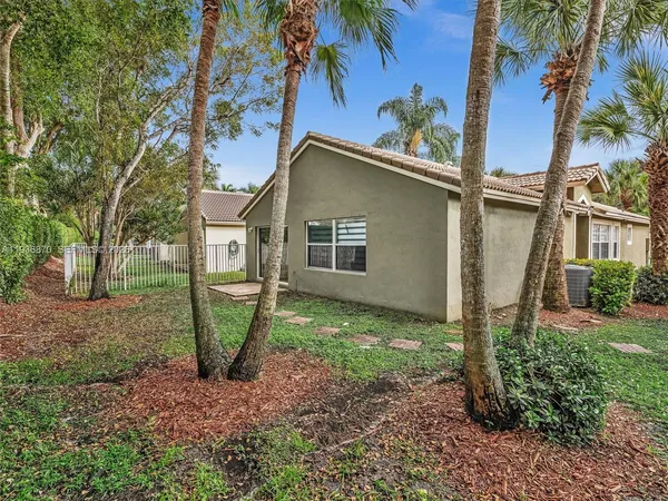 $4,000 | 4147 Sapphire Terrace, Weston, FL 33331