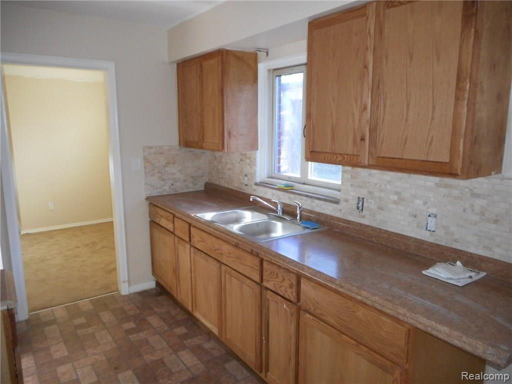 20069 Trinity Street Detroit, MI 48219 - Photo 14 of 15