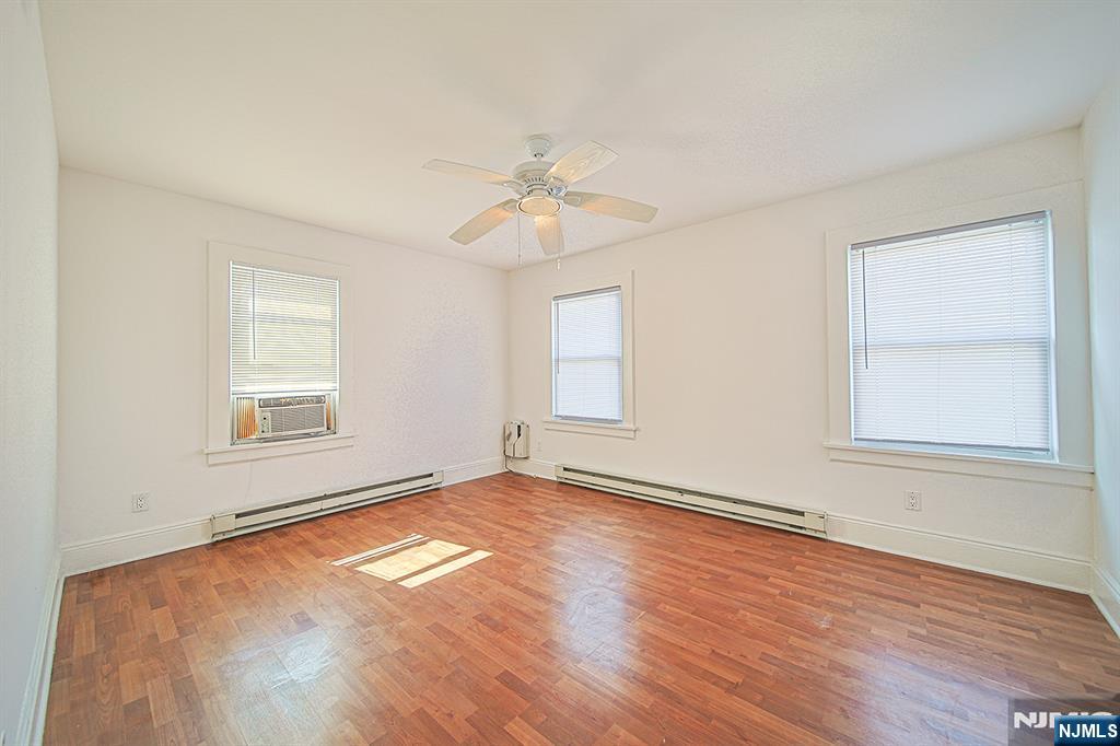 334 Broad Avenue Ridgefield, NJ 07657 - Photo 27 of 36 Gallery Image 27
