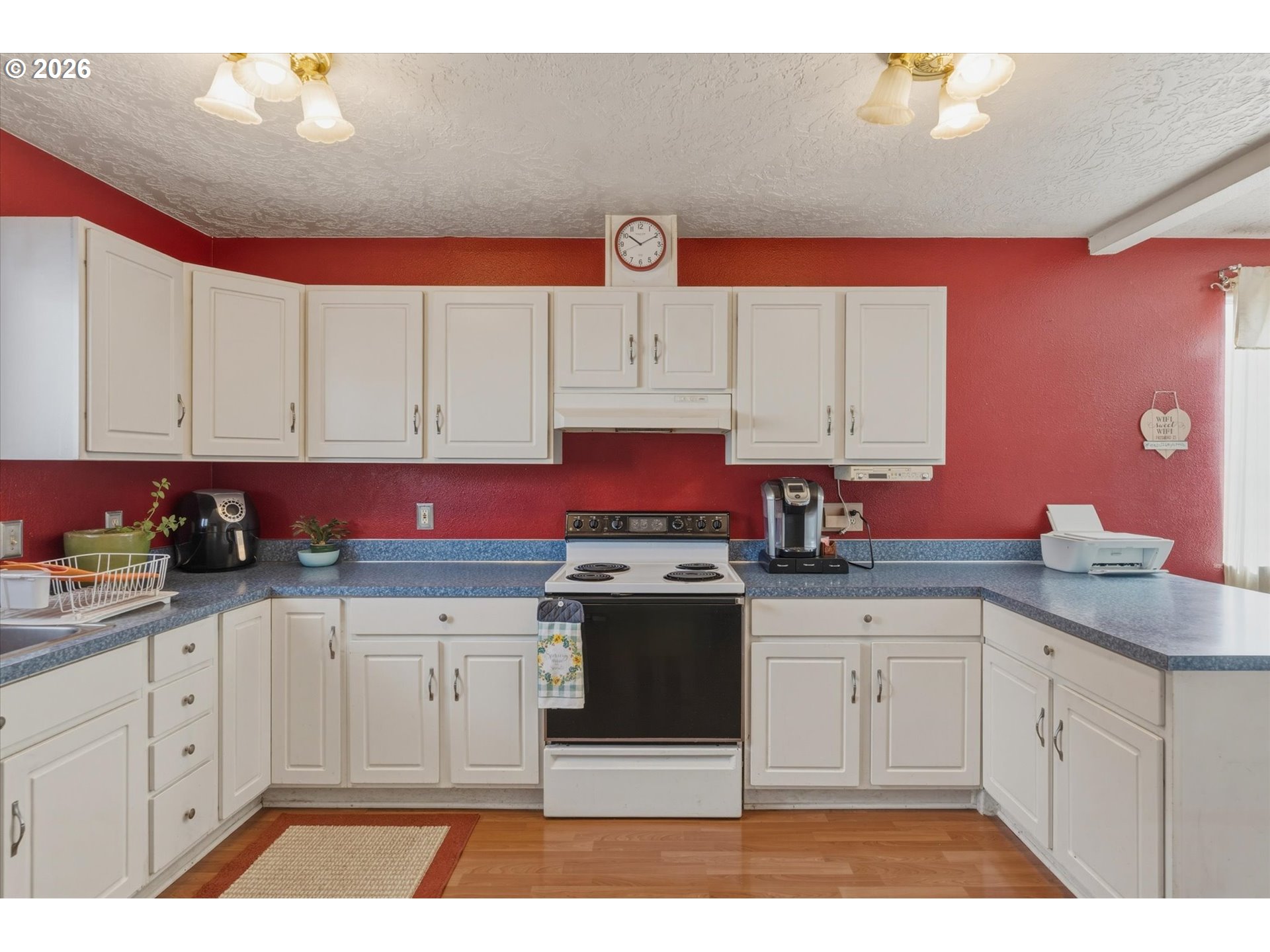 2928 Dover Street Longview, WA 98632 - Photo 13 of 40 Kitchen