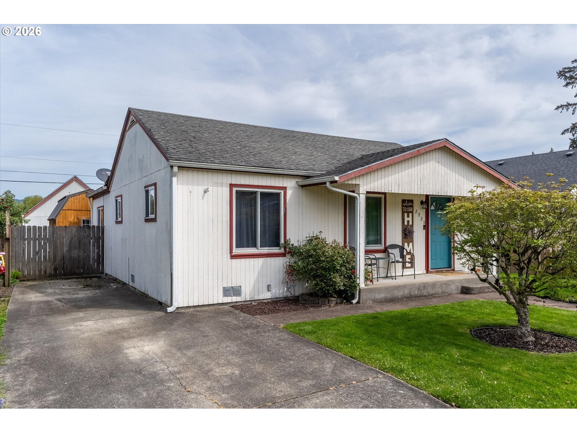 2928 Dover Street Longview, WA 98632 - Photo 3 of 40