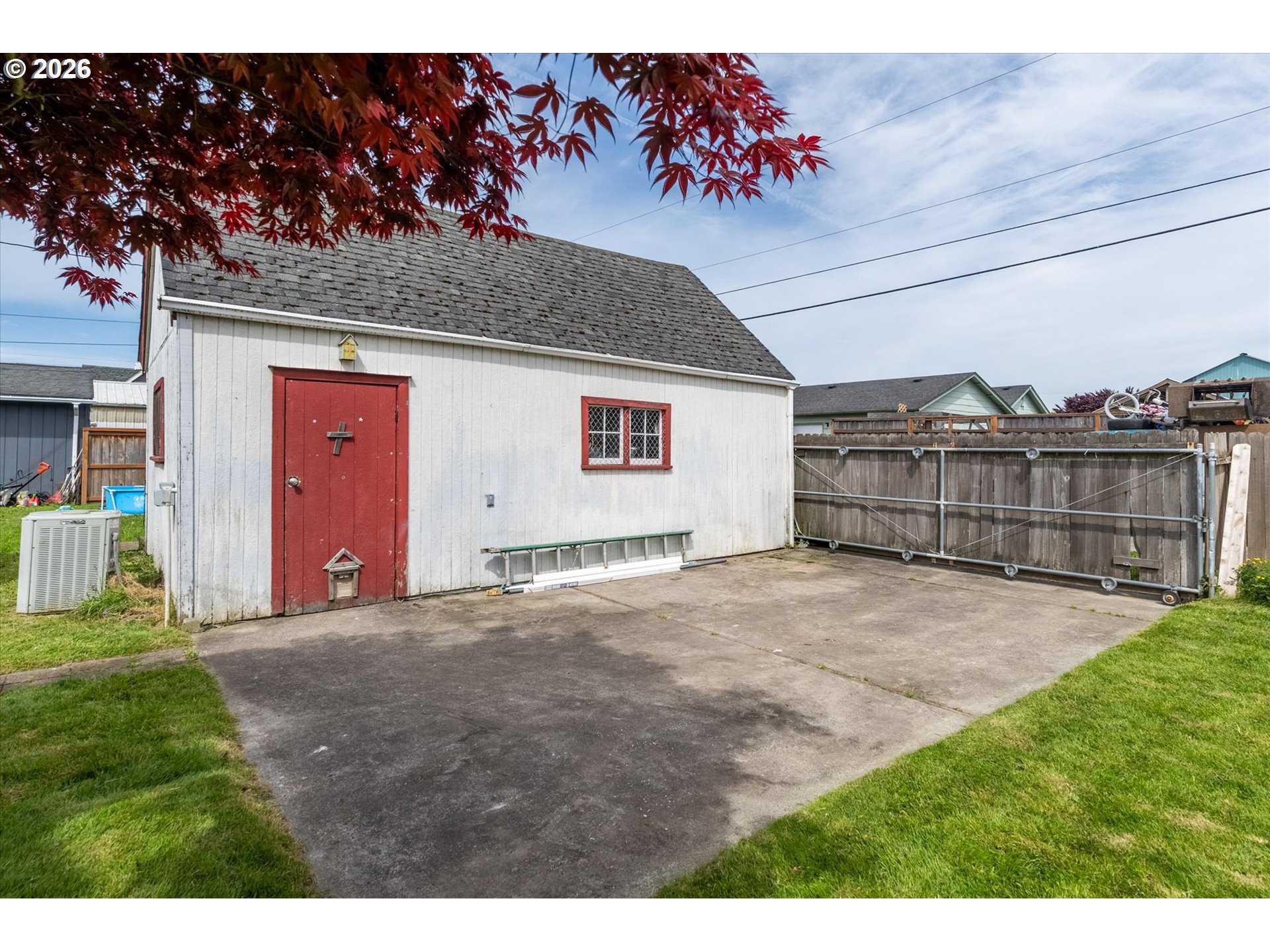 2928 Dover Street Longview, WA 98632 - Photo 35 of 40 Garage