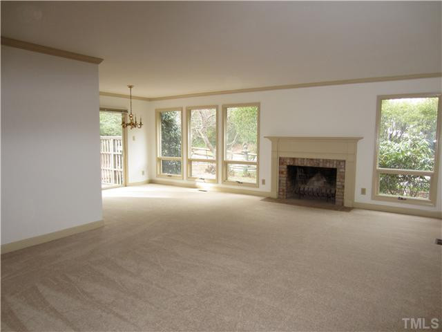 846 Inglenook Road Durham, NC 27707 - Photo 4 of 15 Light and bright LR with fireplace .
