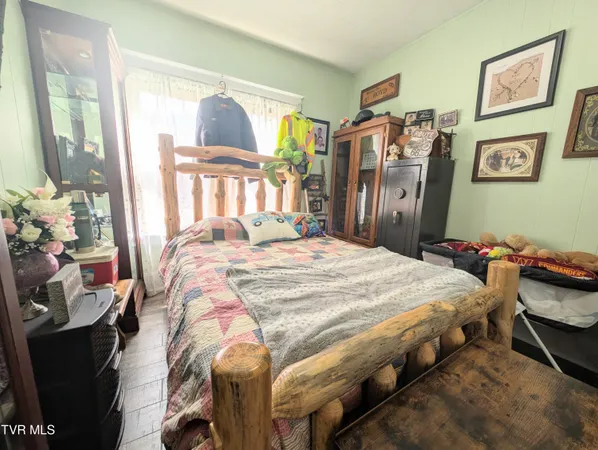 $229,000 | 201 Ida Lane, Clintwood, VA 24228