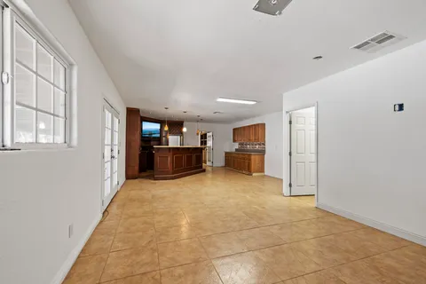 $1,075,000 | 7858 Sherry Lane, Jurupa Valley, CA 92509