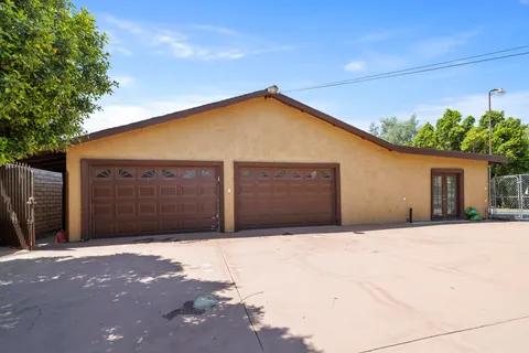 $1,075,000 | 7858 Sherry Lane, Jurupa Valley, CA 92509